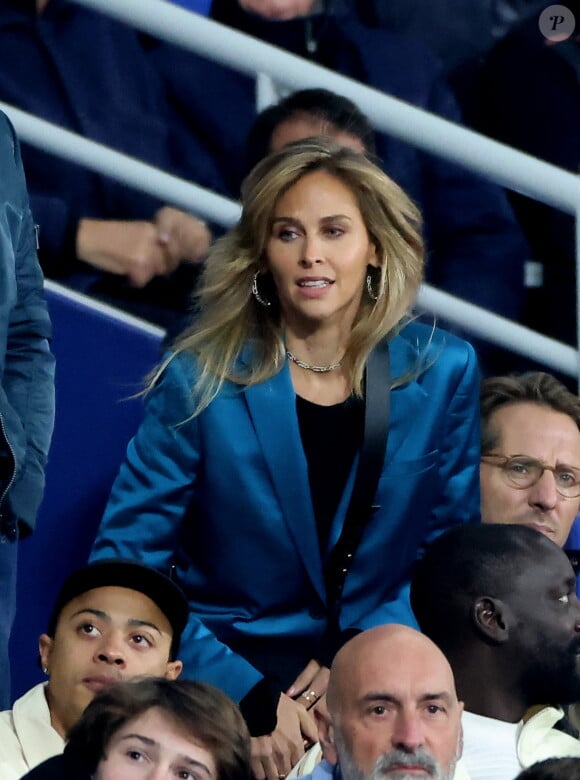 ophelie meunier anticipates sexist criticism while covering the world cup, highlighting challenges faced by female sports journalists.